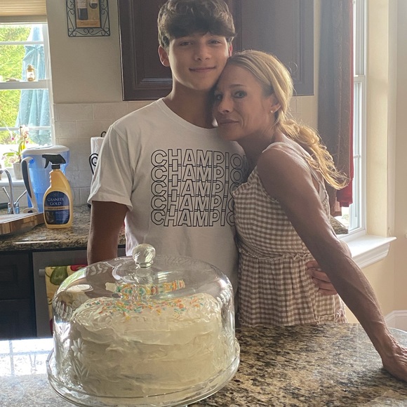 Meet your Posher, Melanie - Picture 2 of 7